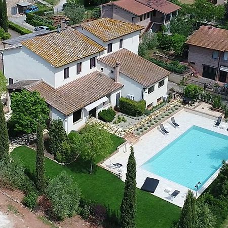 Ferienwohnung Alla Pieve Casole dʼElsa Exterior foto