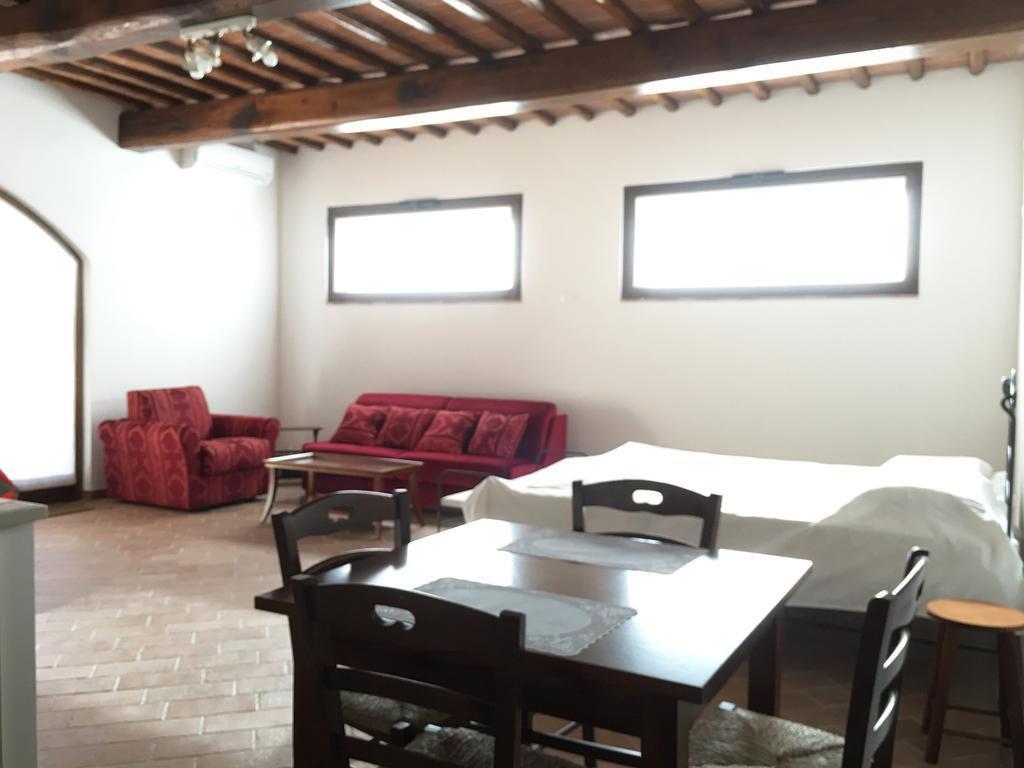 Ferienwohnung Alla Pieve Casole dʼElsa Exterior foto
